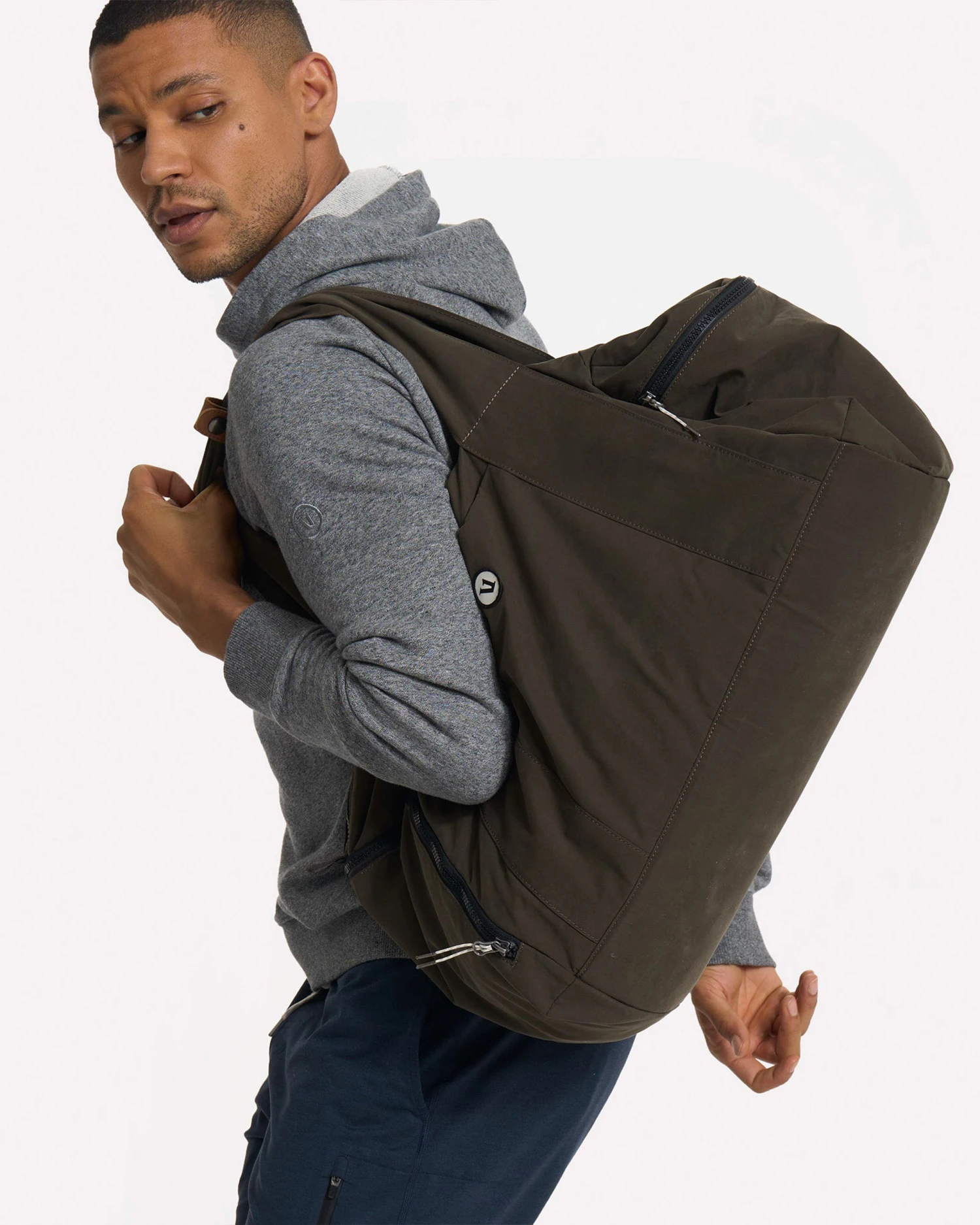 Vuori Gym Bag | Army - Image 3