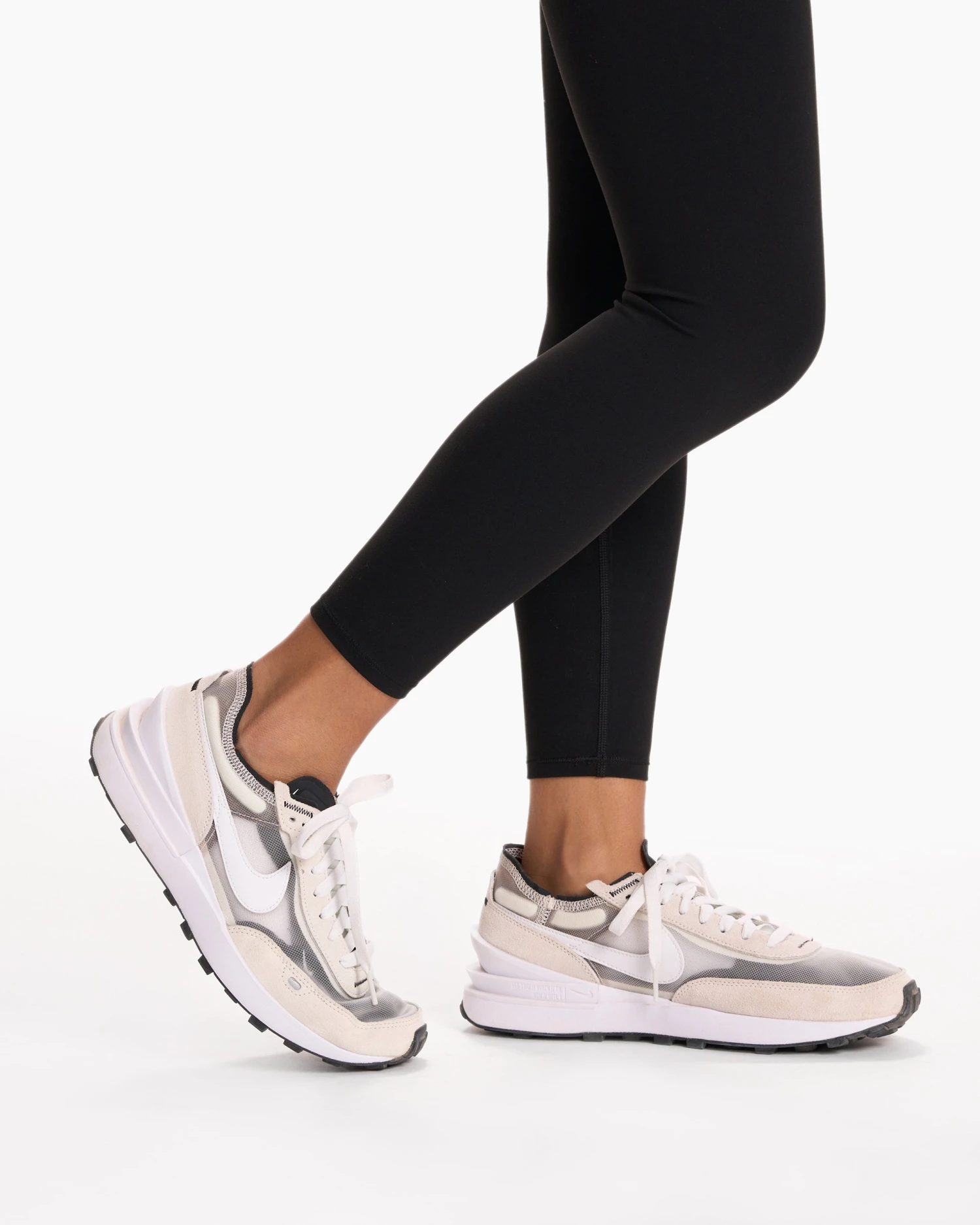 Vuori AllTheFeels™ Legging - Short | Black - Image 6