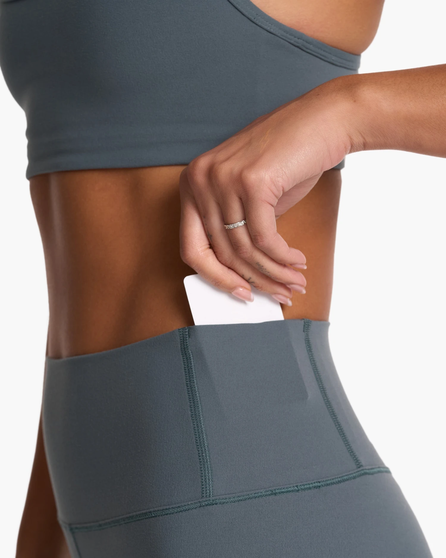 Vuori AllTheFeels™ Legging - Short | Lake - Image 3