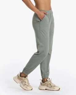 Boyfriend Jogger | Laurel Heather
